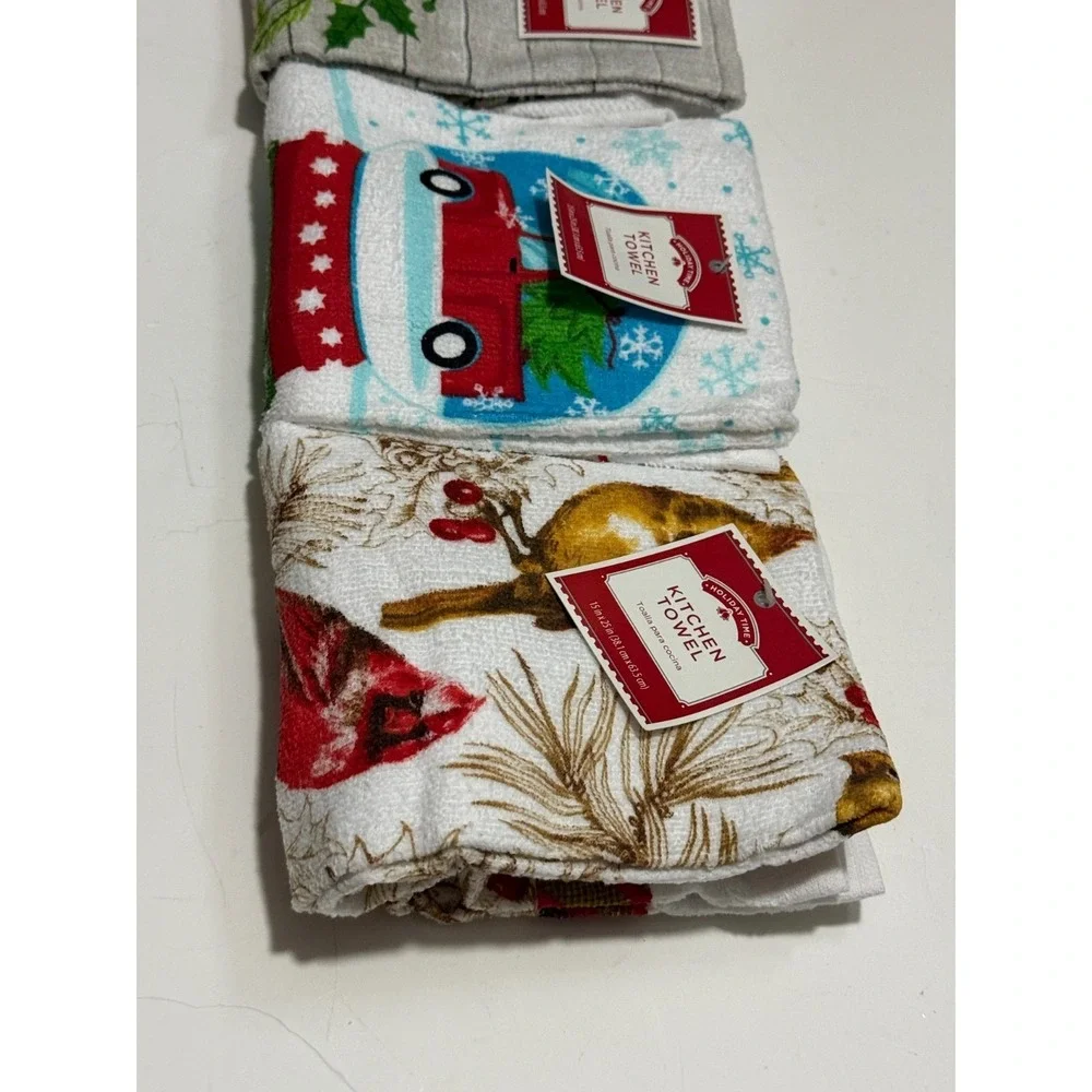 NWT Lot of 3 Christmas Holiday Kitchen Towels Truck‎ Cardinal Birds Wreath